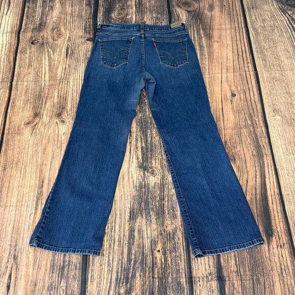 Levi's Women's 512 Bootcut Jeans Size 12 Blue Medium Wash Classic Fit - Picture 4 of 4